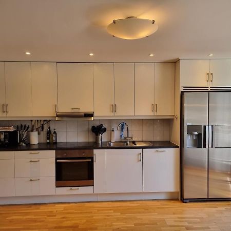 Trevlig Laegenhet Naera Stroemstad Centrum Extérieur photo