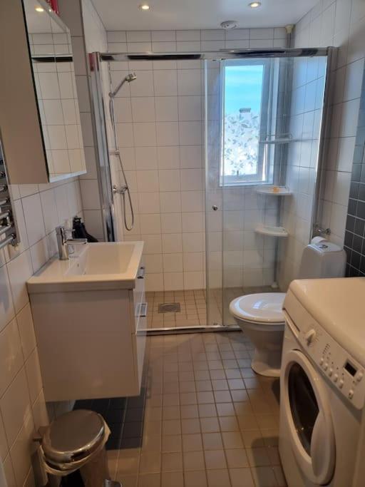 Trevlig Laegenhet Naera Stroemstad Centrum Extérieur photo