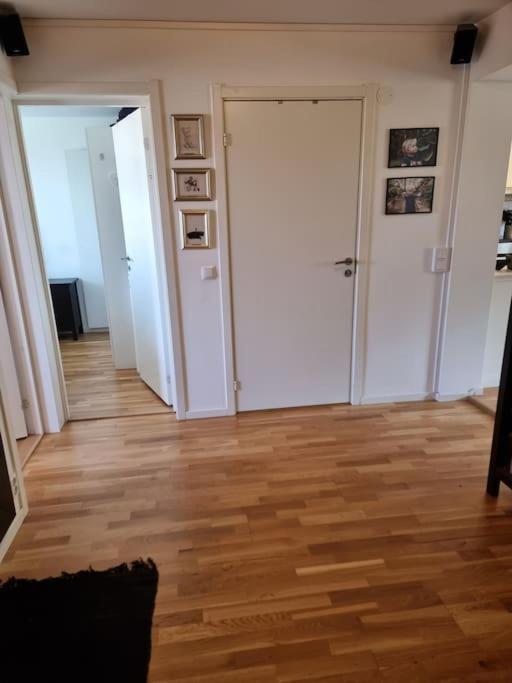 Trevlig Laegenhet Naera Stroemstad Centrum Extérieur photo